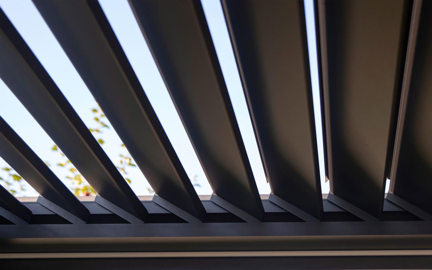 Pergola Linear Antracit Lameller Angelholm
